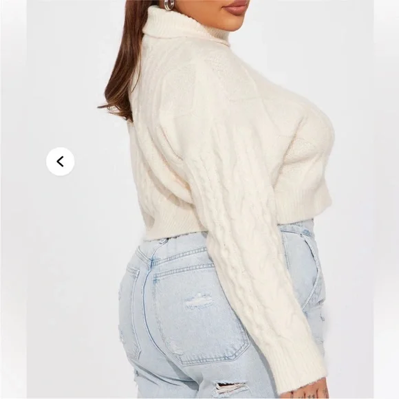 🤍New without tag🤍Fashion Nova Cream Cropped Knit Sweater - Picture 5 of 5